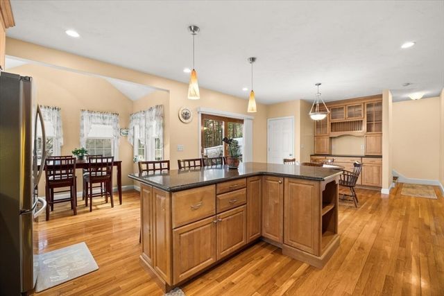 46 Great Pond Rd, Weymouth, MA 02190