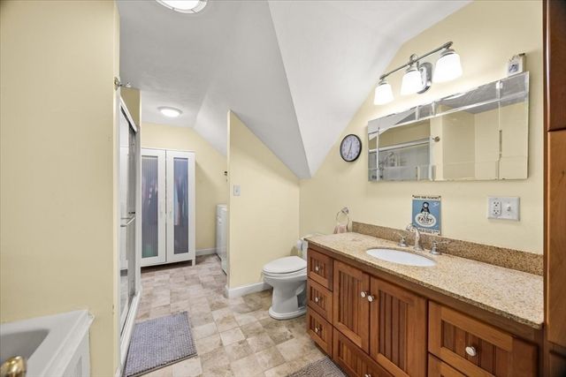 46 Great Pond Rd, Weymouth, MA 02190