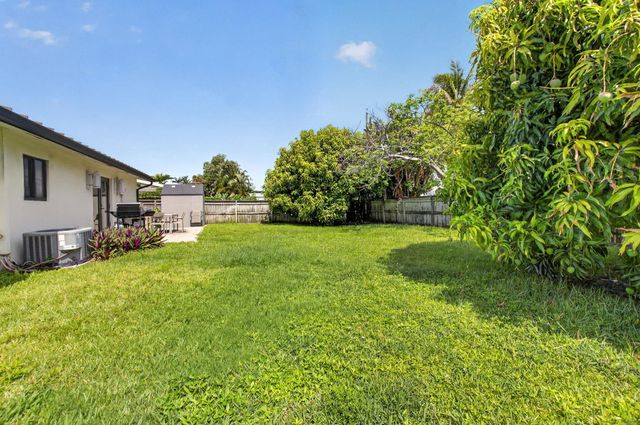 115 NW 7th Street, Boca Raton, FL 33432