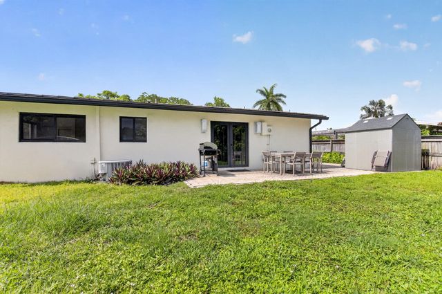 115 NW 7th Street, Boca Raton, FL 33432