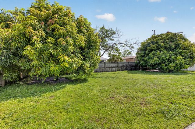 115 NW 7th Street, Boca Raton, FL 33432