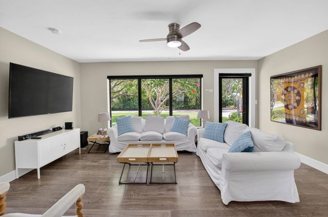 115 NW 7th Street, Boca Raton, FL 33432