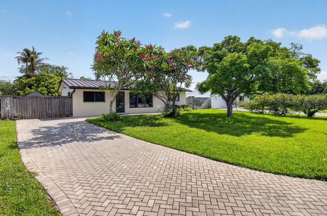 115 NW 7th Street, Boca Raton, FL 33432