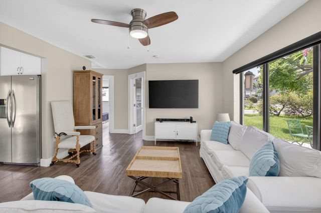 115 NW 7th Street, Boca Raton, FL 33432