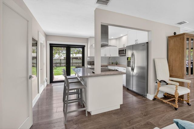 115 NW 7th Street, Boca Raton, FL 33432