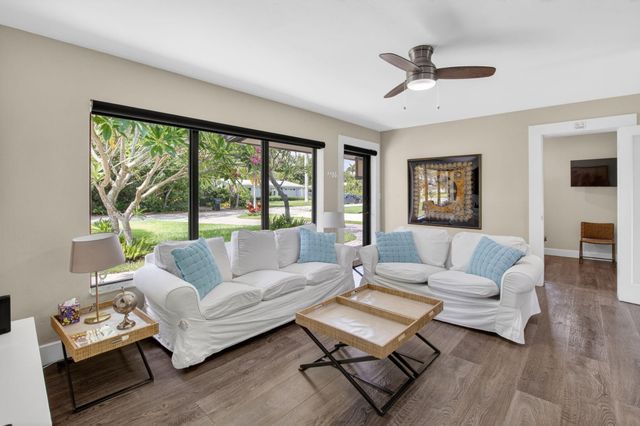 115 NW 7th Street, Boca Raton, FL 33432