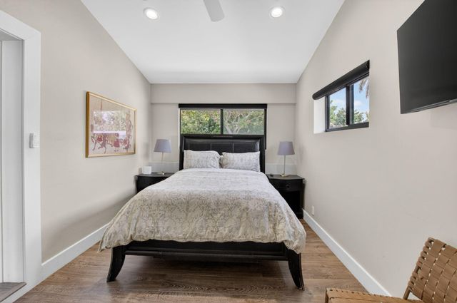 115 NW 7th Street, Boca Raton, FL 33432