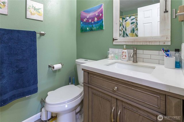 1986 Peacock Lane, Oak Harbor, WA 98277