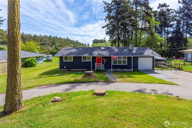 1986 Peacock Lane, Oak Harbor, WA 98277