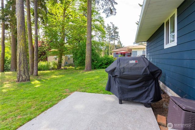 1986 Peacock Lane, Oak Harbor, WA 98277