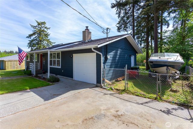 1986 Peacock Lane, Oak Harbor, WA 98277