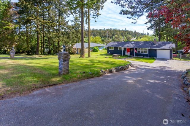 1986 Peacock Lane, Oak Harbor, WA 98277