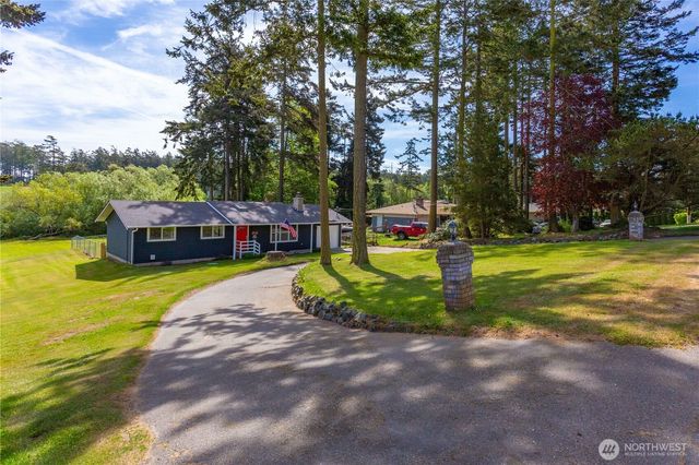 1986 Peacock Lane, Oak Harbor, WA 98277