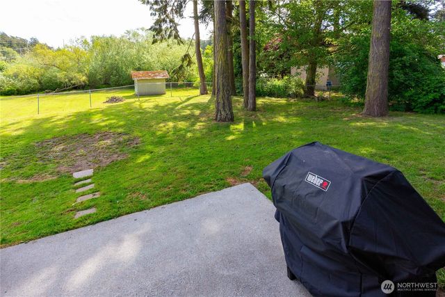 1986 Peacock Lane, Oak Harbor, WA 98277