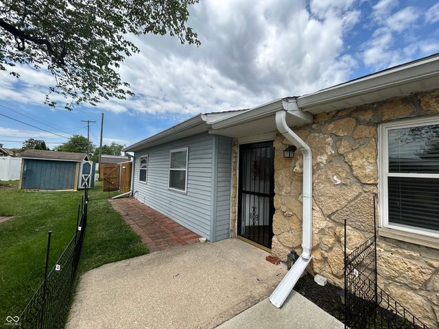 2735 Prosperity Drive, Columbus, IN 47201