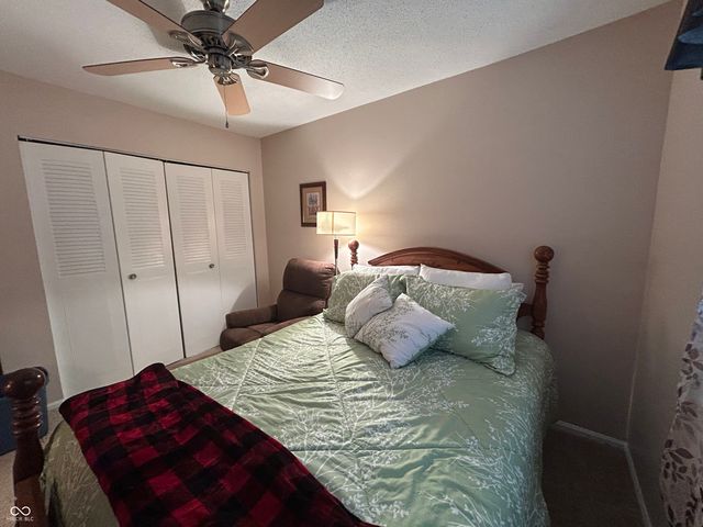 2735 Prosperity Drive, Columbus, IN 47201