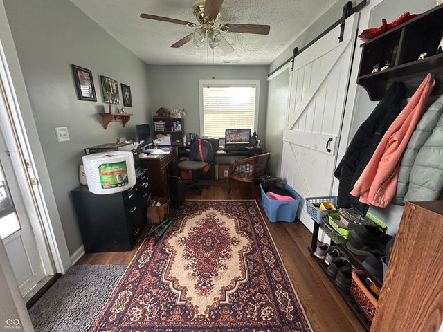 2735 Prosperity Drive, Columbus, IN 47201