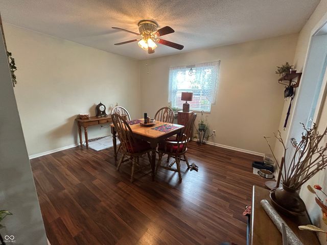 2735 Prosperity Drive, Columbus, IN 47201