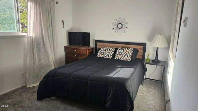 1267 Chalmette Avenue, Ventura, CA 93003