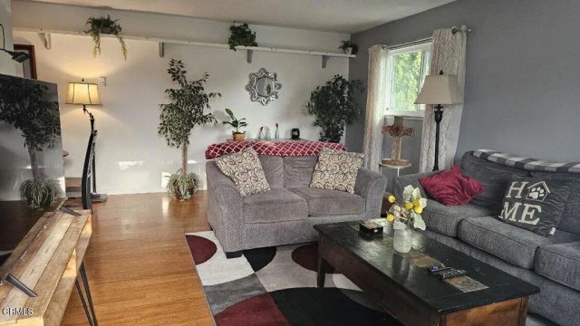 1267 Chalmette Avenue, Ventura, CA 93003