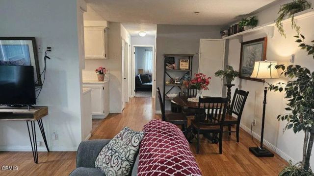 1267 Chalmette Avenue, Ventura, CA 93003