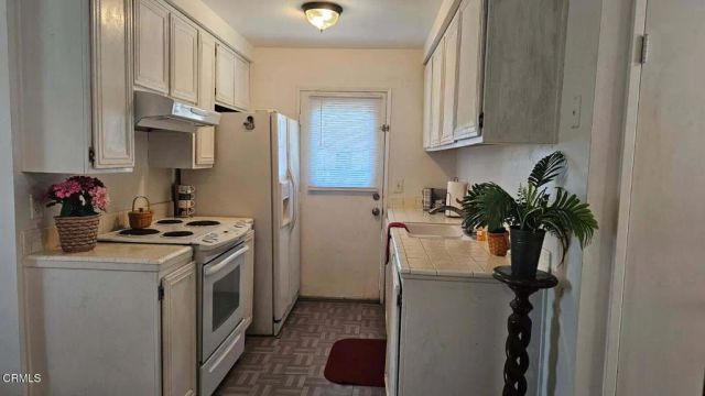 1267 Chalmette Avenue, Ventura, CA 93003