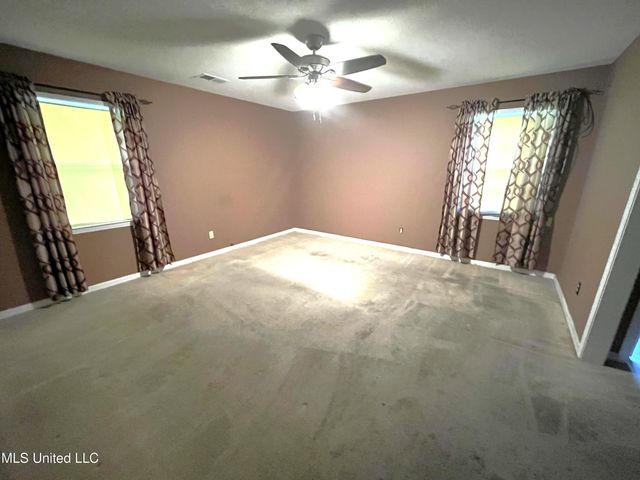 6101 Spring Creek Drive, Olive Branch, MS 38654