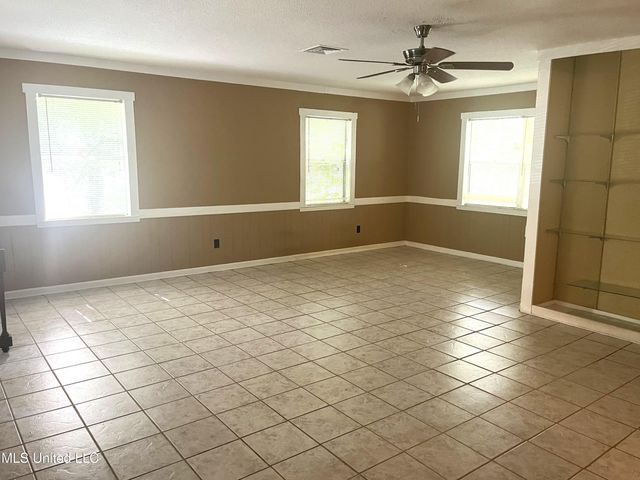 6101 Spring Creek Drive, Olive Branch, MS 38654