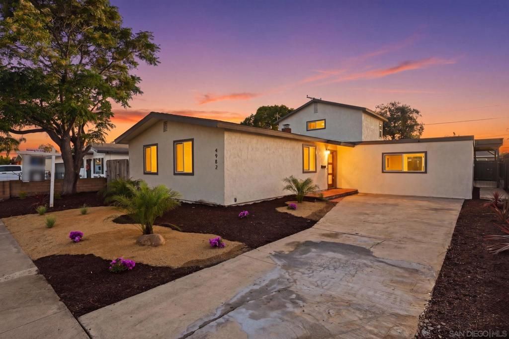 Image 25 of property listing at 4982 Ensign, San Diego, CA 92117