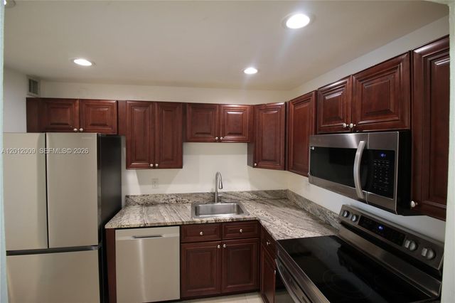 4314 NW 9th Avenue 43C, Deerfield Beach, FL 33064