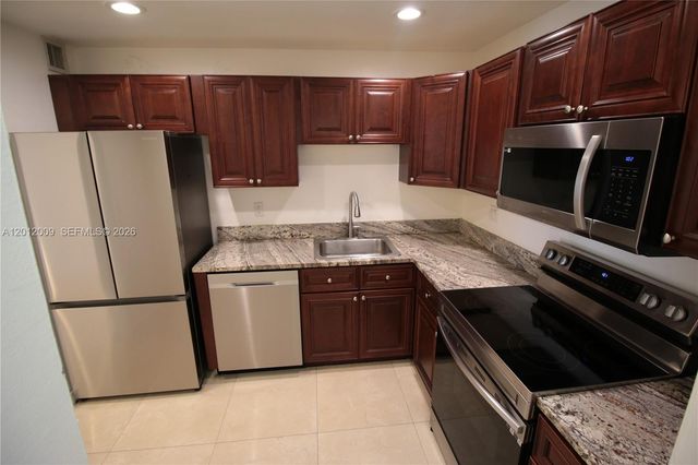 4314 NW 9th Avenue 43C, Deerfield Beach, FL 33064