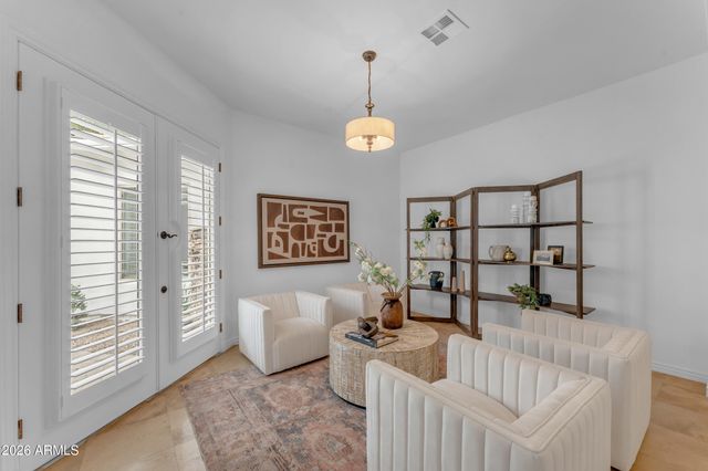 303 E WEXFORD Cove, Phoenix, AZ 85020