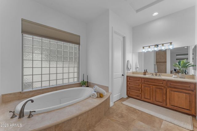 303 E WEXFORD Cove, Phoenix, AZ 85020