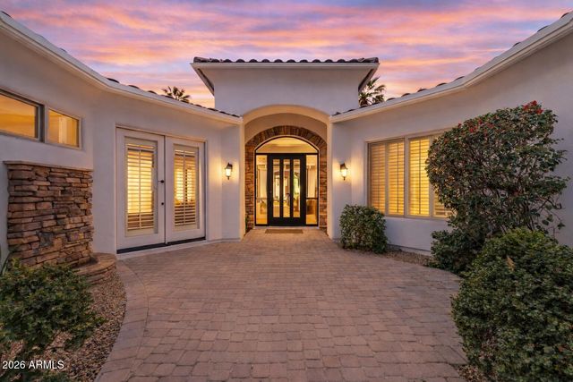 303 E WEXFORD Cove, Phoenix, AZ 85020