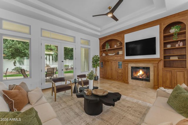 303 E WEXFORD Cove, Phoenix, AZ 85020