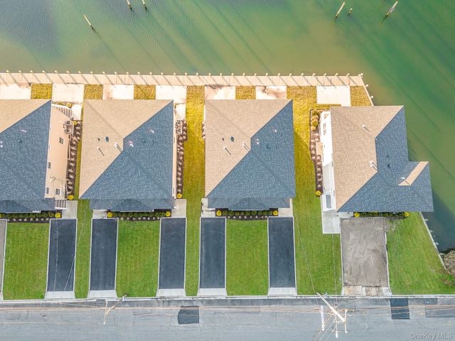 2812 Ocean Avenue, Seaford, NY 11783