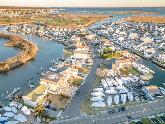 2812 Ocean Avenue, Seaford, NY 11783