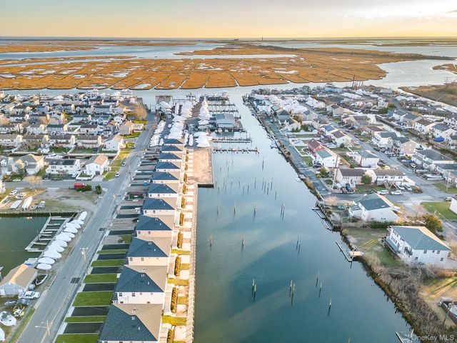 2812 Ocean Avenue, Seaford, NY 11783