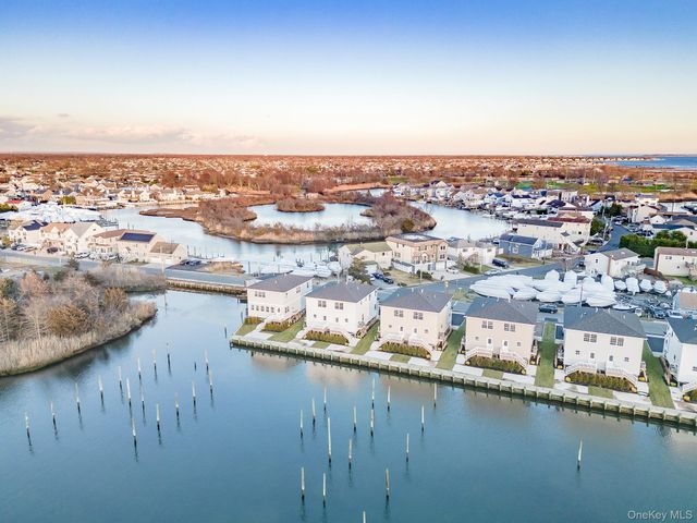 2812 Ocean Avenue, Seaford, NY 11783