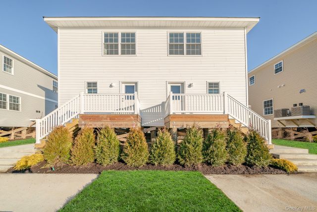 2812 Ocean Avenue, Seaford, NY 11783