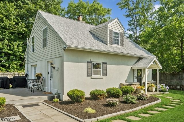 537 W Hill Rd, Lebanon Twp., NJ 08826