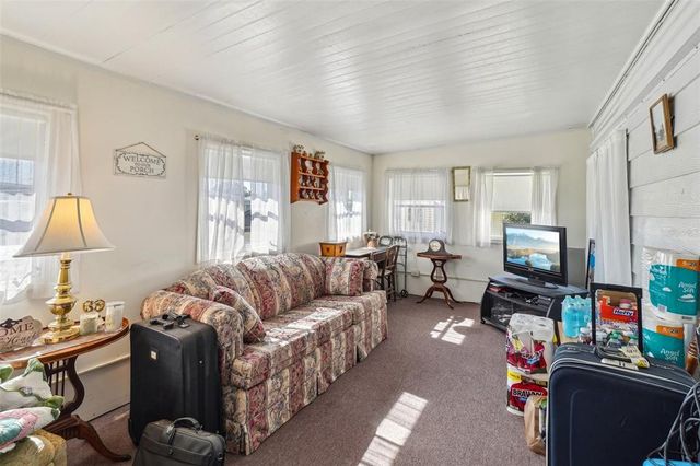 35138 DALE AVENUE, Zephyrhills, FL 33541