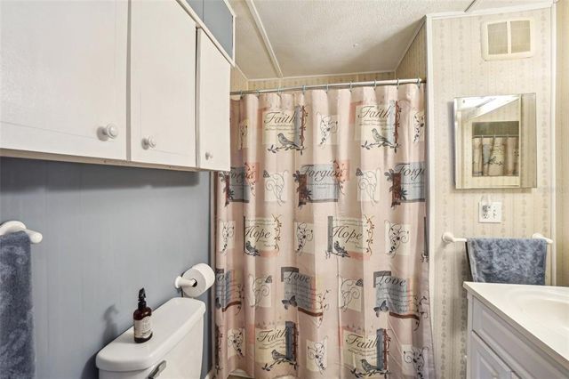 35138 DALE AVENUE, Zephyrhills, FL 33541