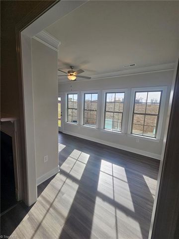 1520 Oakbluffs Drive, Colfax, NC 27235