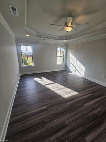 1520 Oakbluffs Drive, Colfax, NC 27235