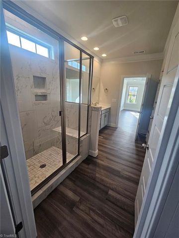 1520 Oakbluffs Drive, Colfax, NC 27235