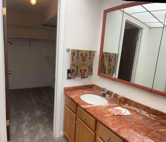 4940 Foster Street 202, Skokie, IL 60077