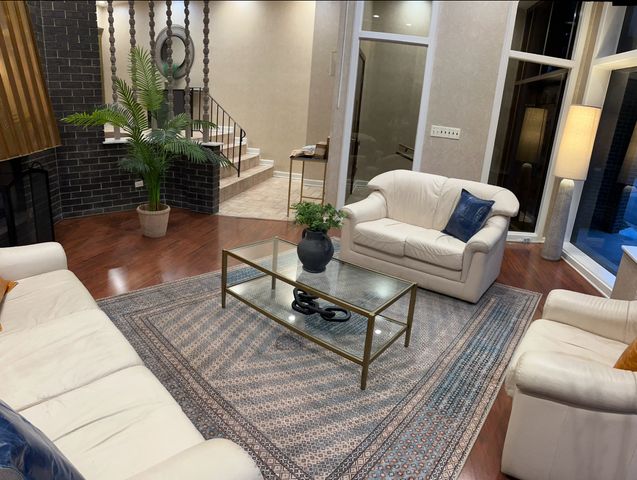 4940 Foster Street 202, Skokie, IL 60077