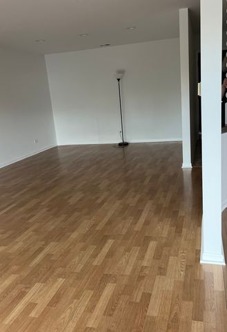 4940 Foster Street 202, Skokie, IL 60077