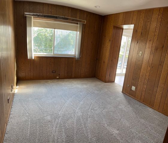 4940 Foster Street 202, Skokie, IL 60077